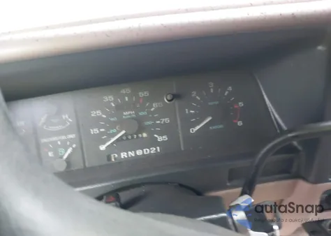 1993 Ford Explorer из США, поврежденный, VIN 1FMDU32X7PUD56025